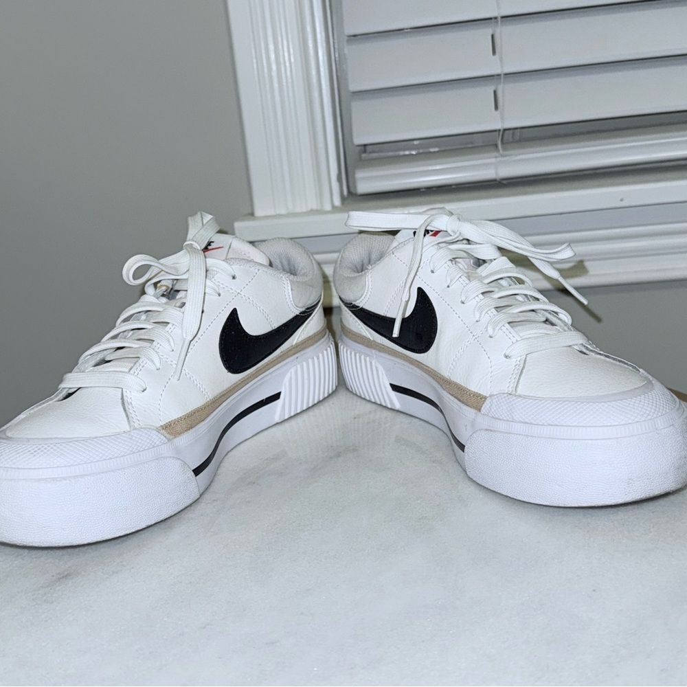 Nike Court Legacy Lift / Women’s 7.5 - Picture 5 of 6